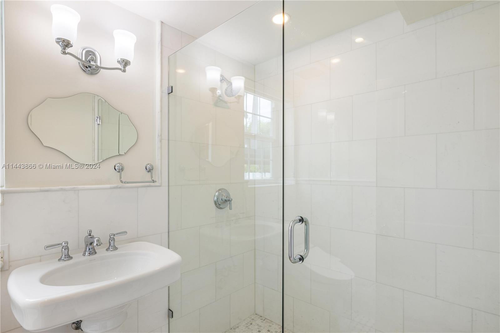 NAUTILUS SUB - Residential