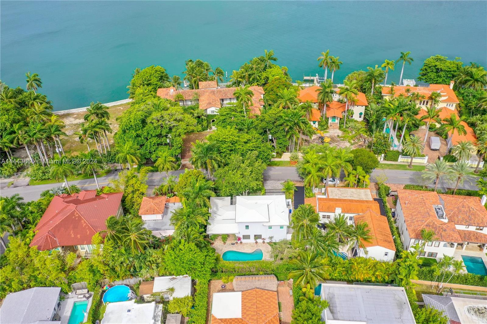 NAUTILUS SUB - Residential