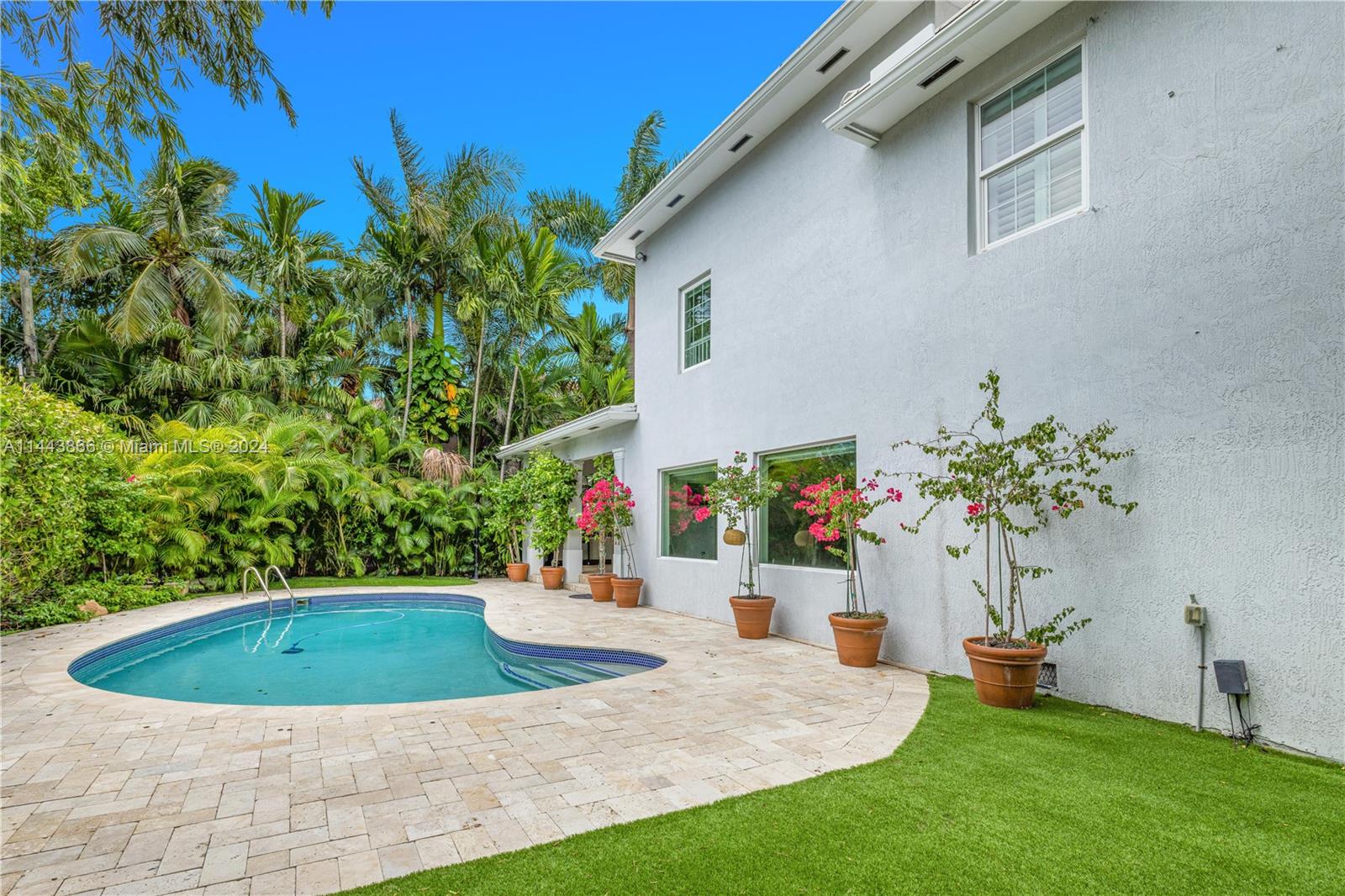 NAUTILUS SUB - Residential