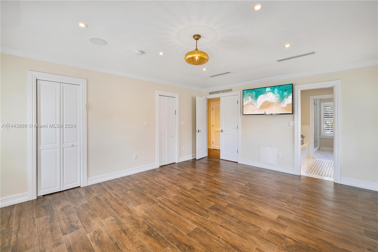 NAUTILUS SUB - Residential