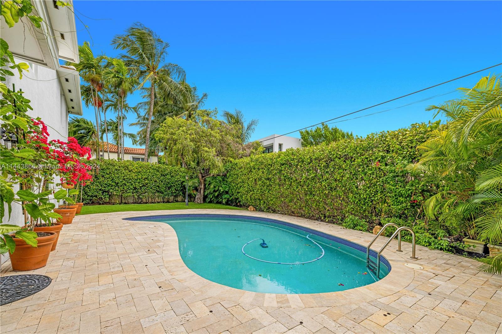 NAUTILUS SUB - Residential