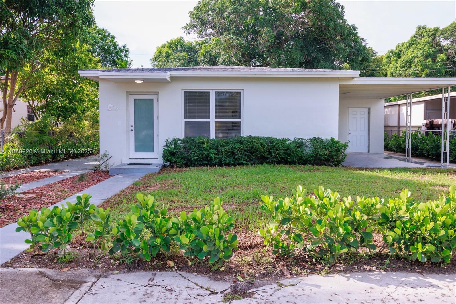 Move-in ready and beautifully updated, this home features an open layout, sleek kitchen with stainless steel appliances & quartz countertops, spacious bedrooms, and stylish modern baths. Enjoy a private backyard, dedicated laundry area, and new finishes throughout. Just minutes from major highways, supermarkets, top dining, and the beach—this home blends comfort, style, and unbeatable convenience!