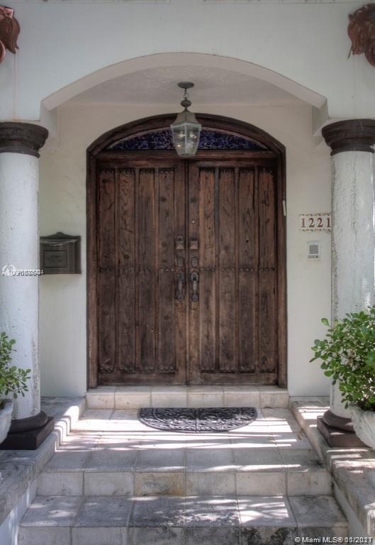 CORAL GABLES COUNTRY CLUB - Residential Lease