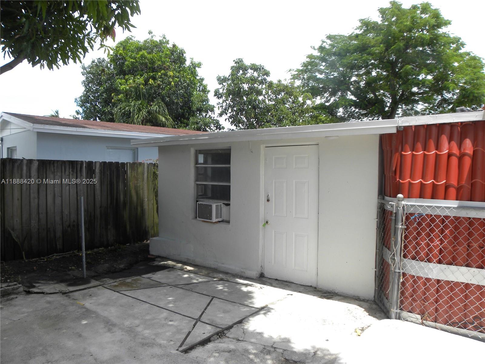 FLAGLER GROVE ESTATES EXT - Residential Lease