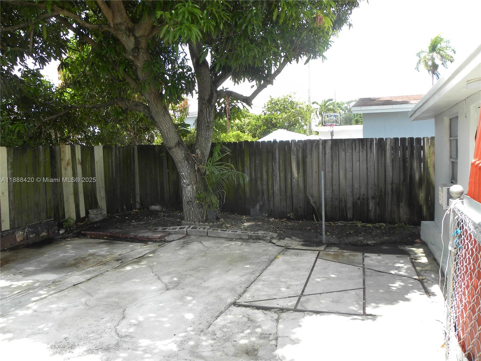 FLAGLER GROVE ESTATES EXT - Residential Lease