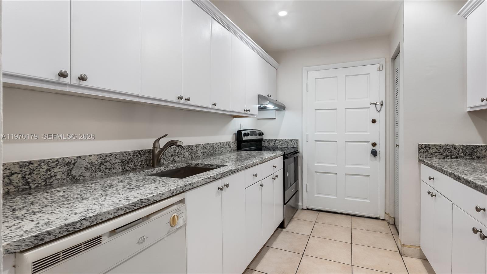 COURTYARDS AT KENDALL CON - Residential