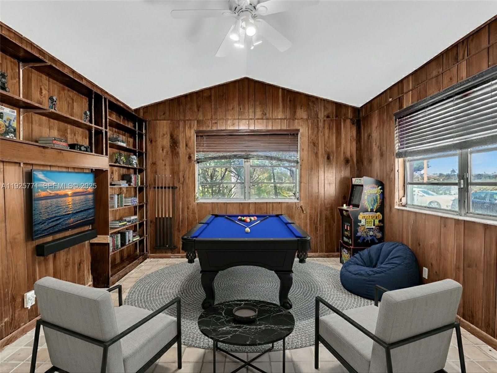 MID GOLF SUB - Residential Lease