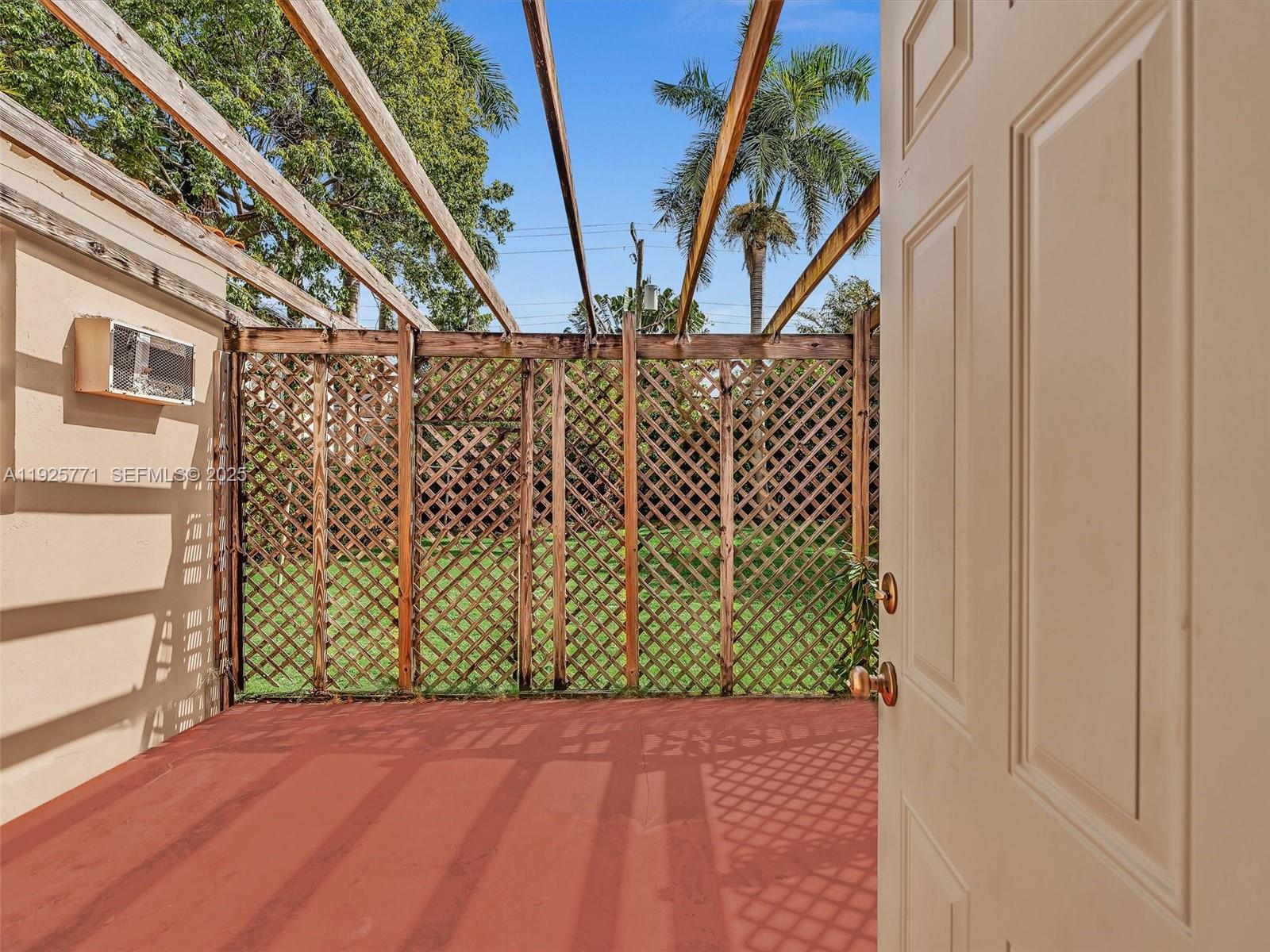 MID GOLF SUB - Residential Lease