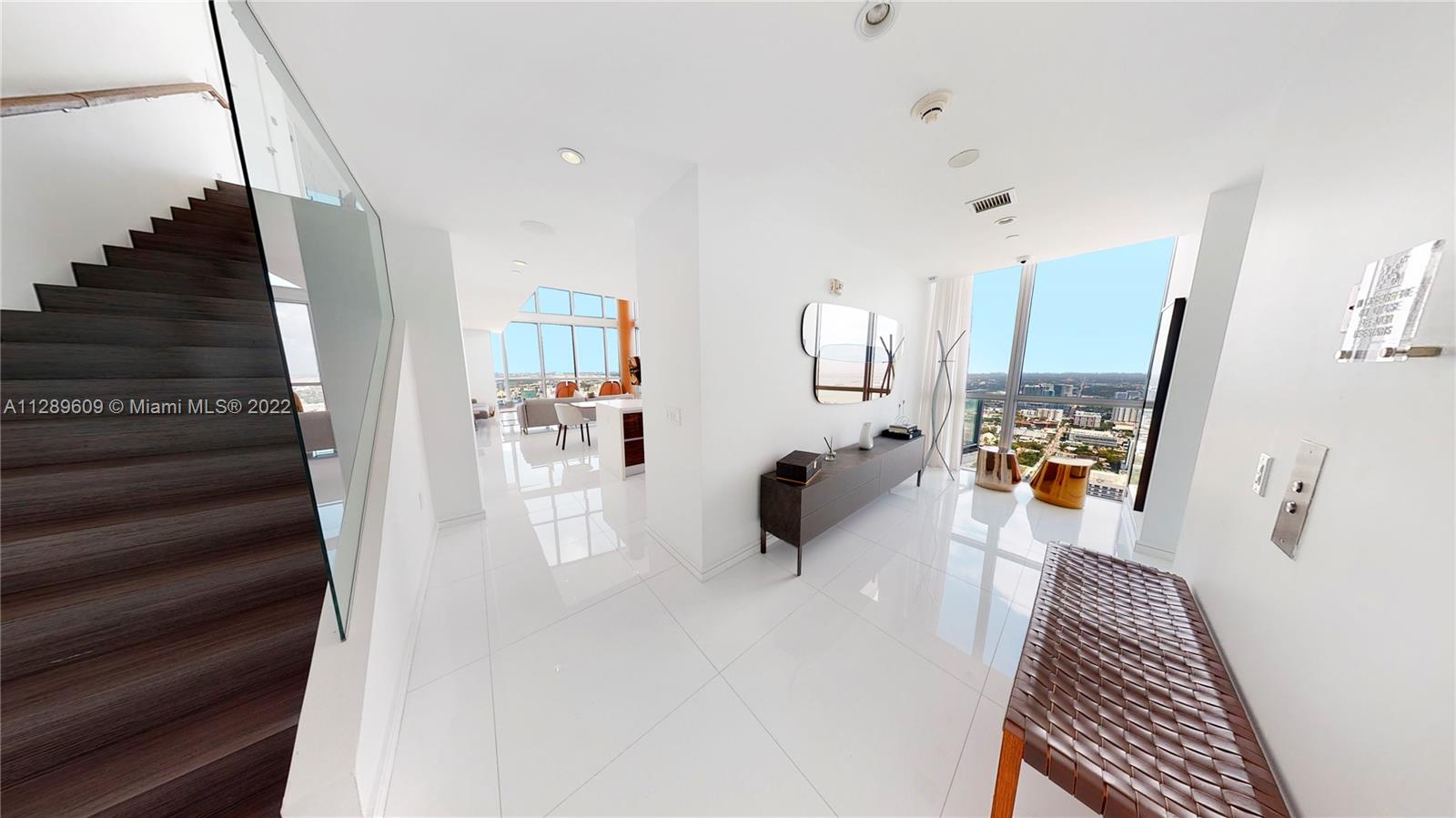 MARQUIS CONDO - Residential