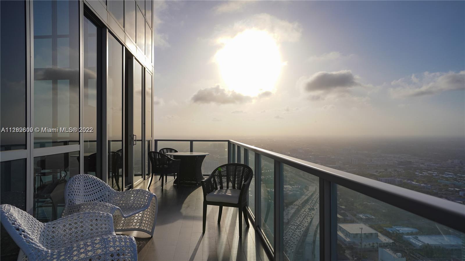 MARQUIS CONDO - Residential