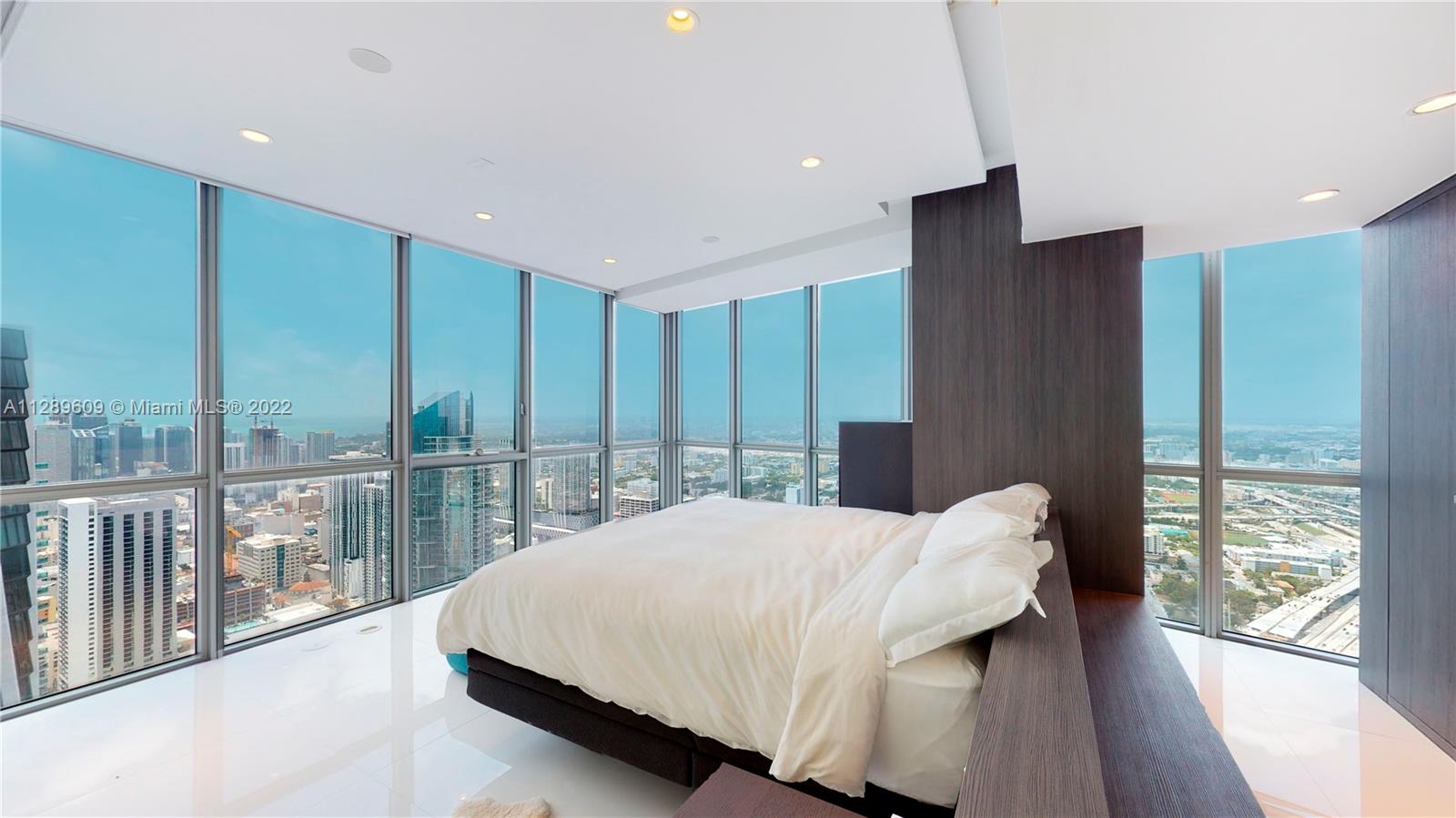 MARQUIS CONDO - Residential