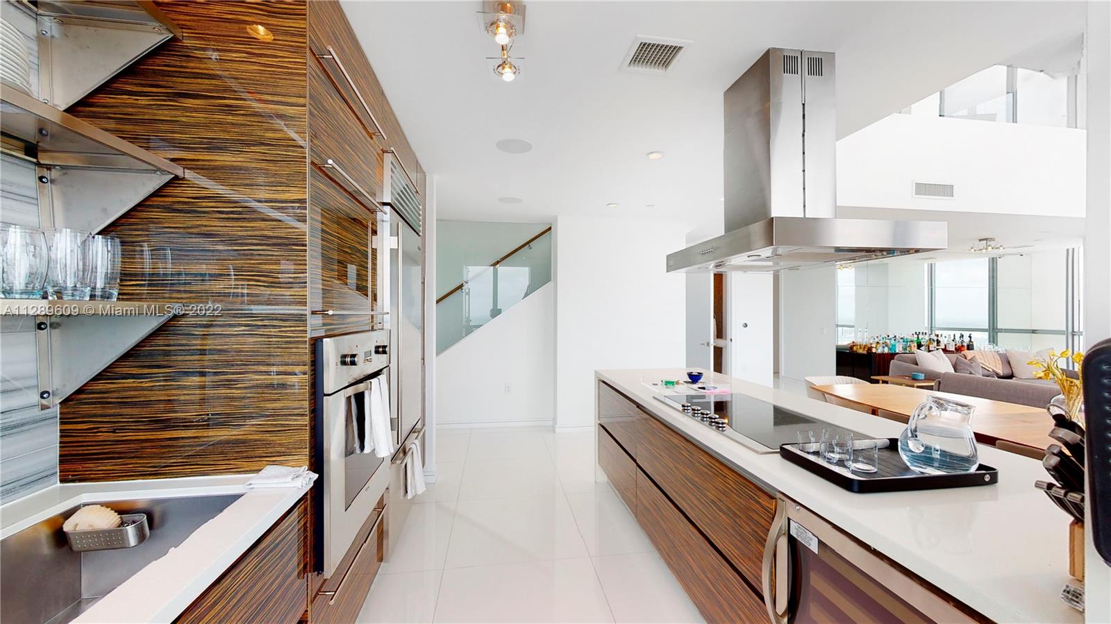 MARQUIS CONDO - Residential