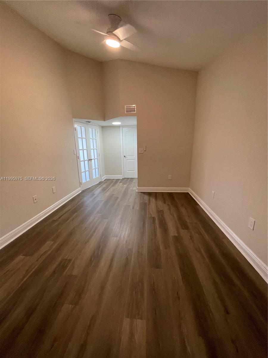 LAKEVIEW CLUB CONDO - Residential Lease
