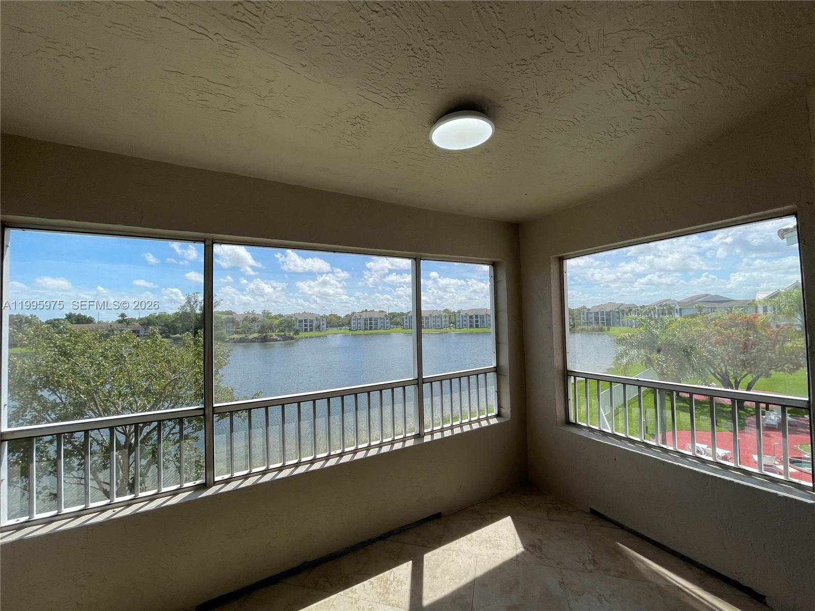 LAKEVIEW CLUB CONDO - Residential Lease