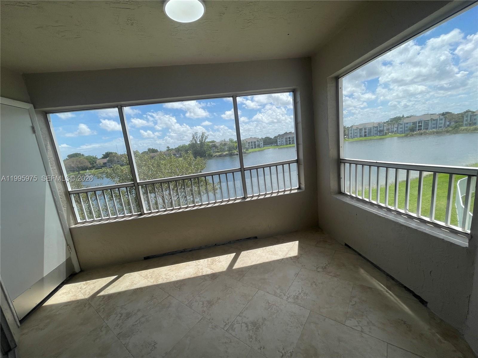 LAKEVIEW CLUB CONDO - Residential Lease