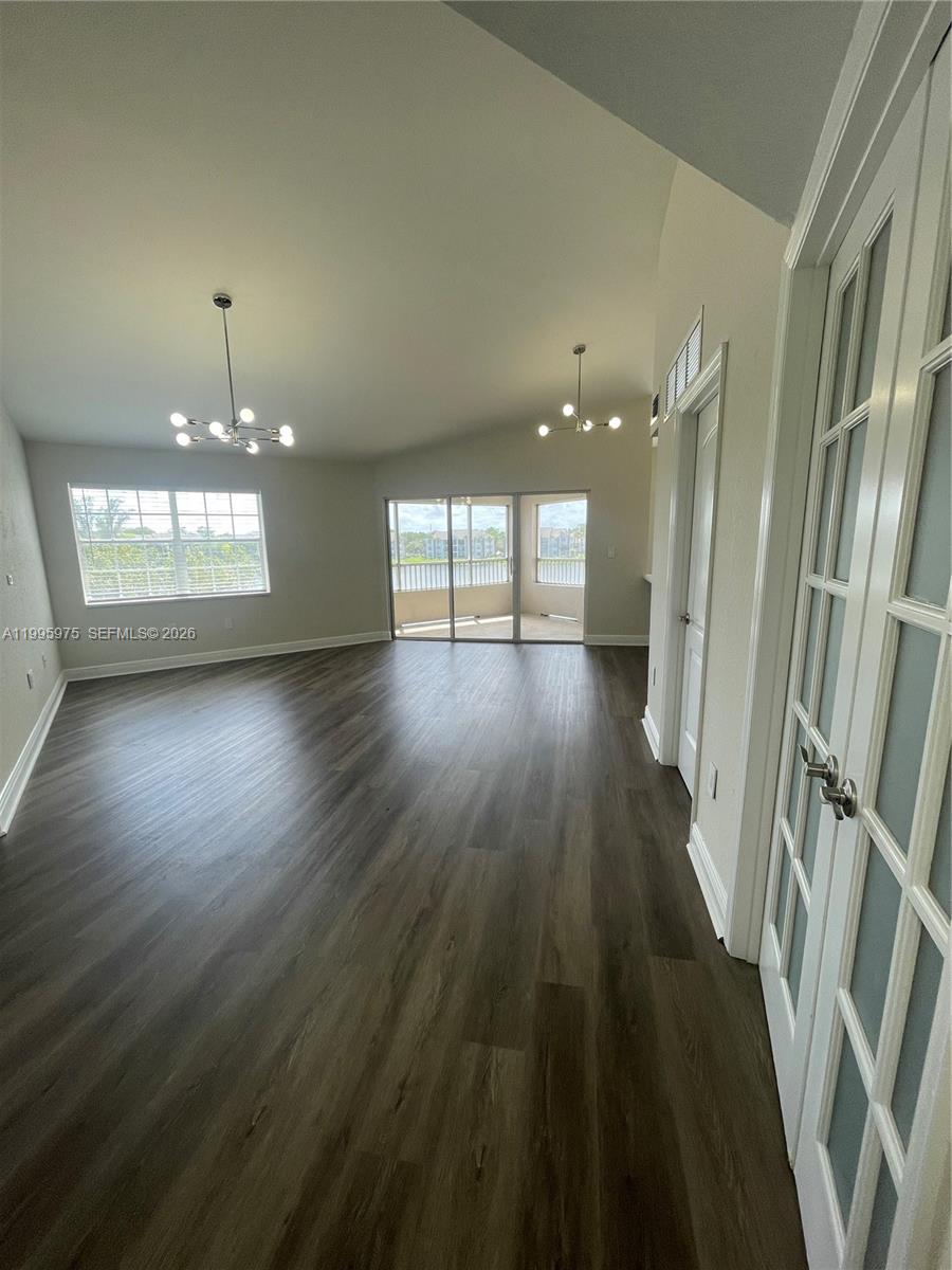 LAKEVIEW CLUB CONDO - Residential Lease