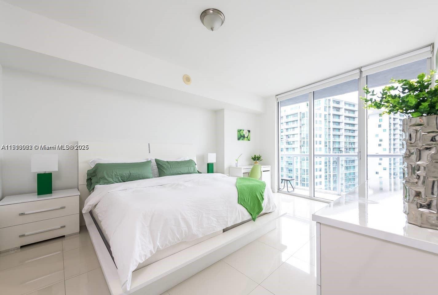 ICON BRICKELL CONDO NO 3 - Residential Lease