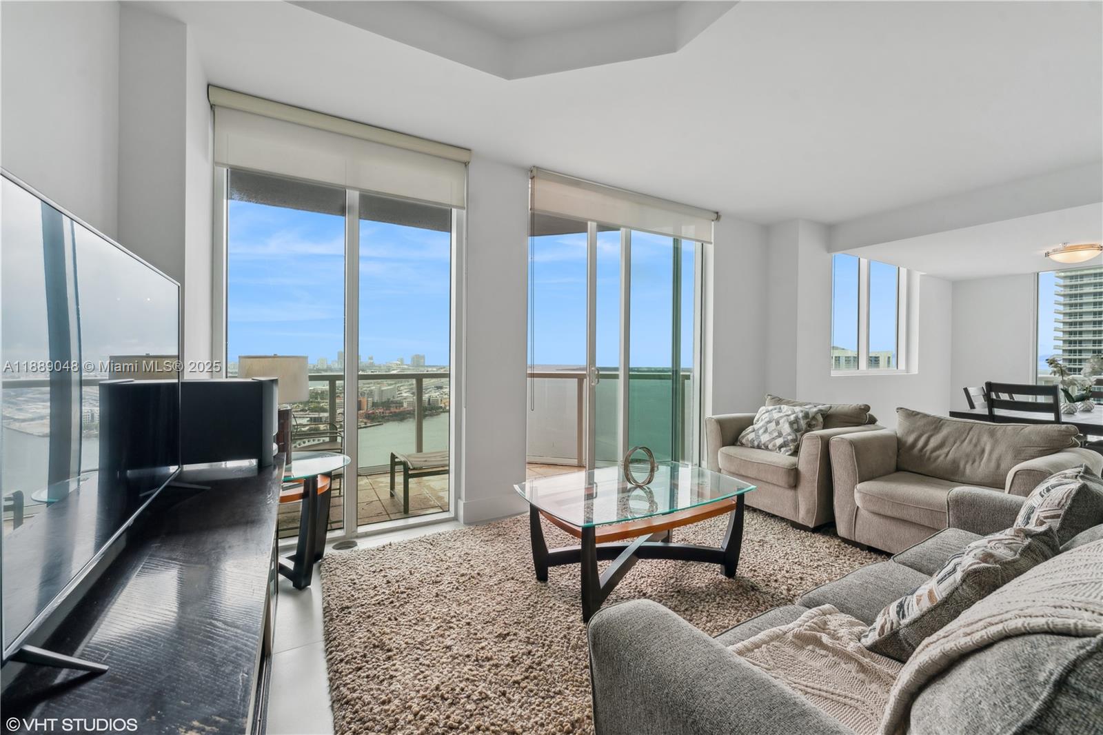 VIZCAYNE NORTH CONDO - Residential