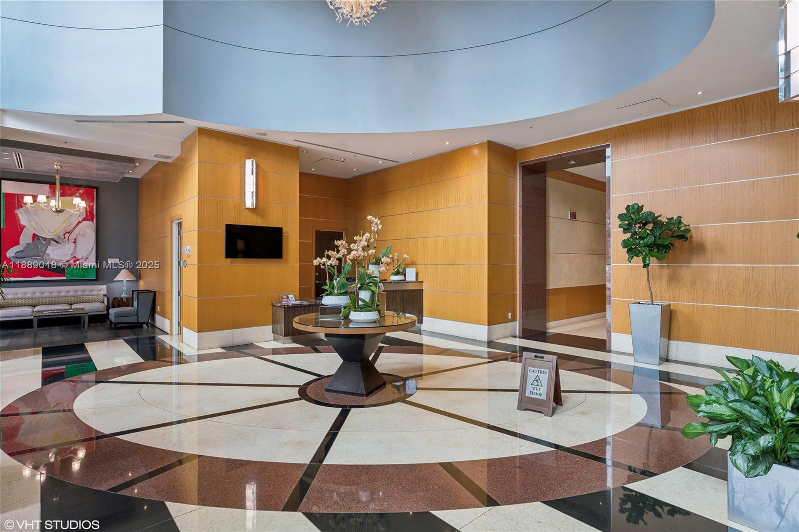 VIZCAYNE NORTH CONDO - Residential