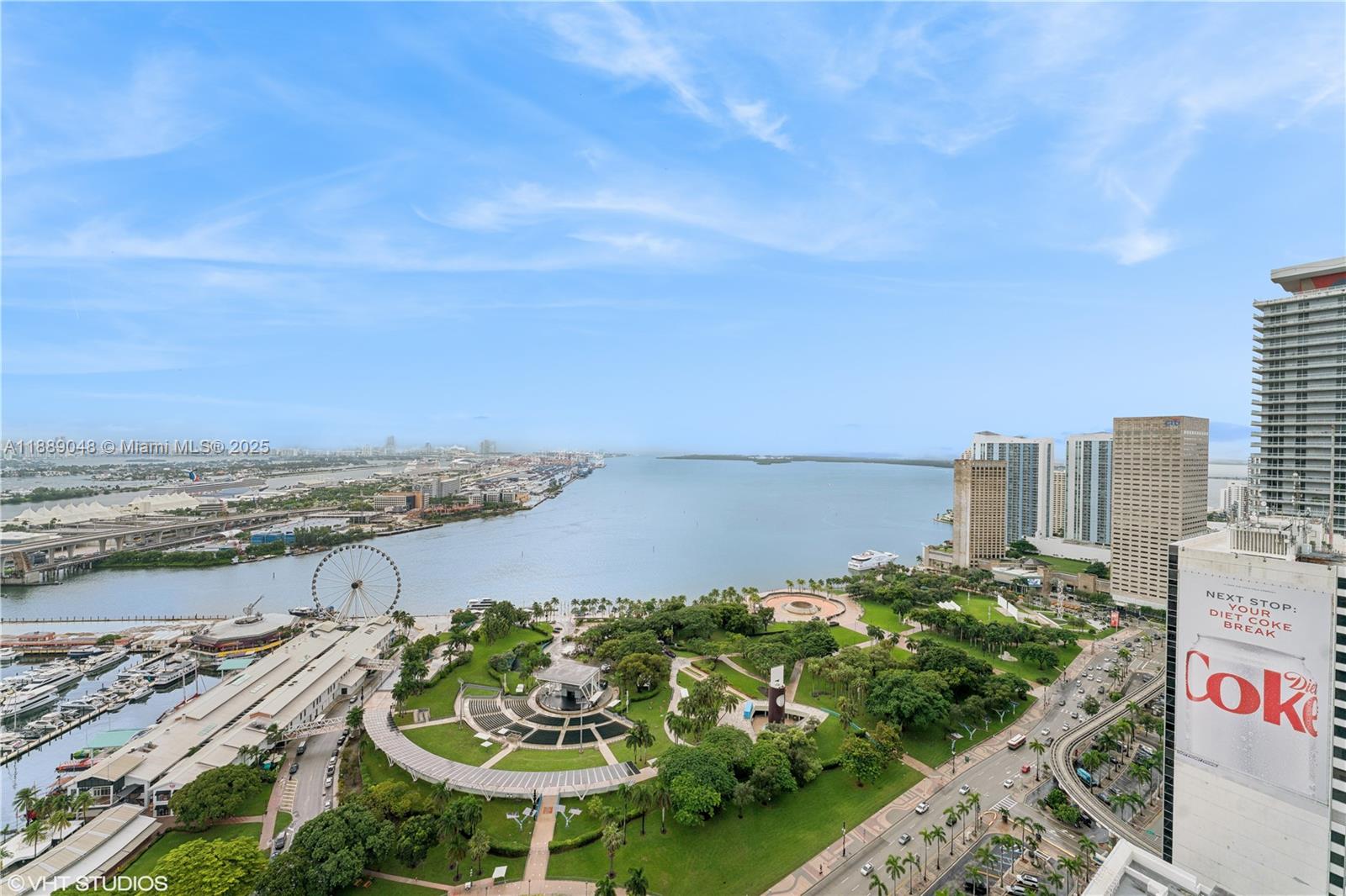 244 Biscayne Blvd 3903