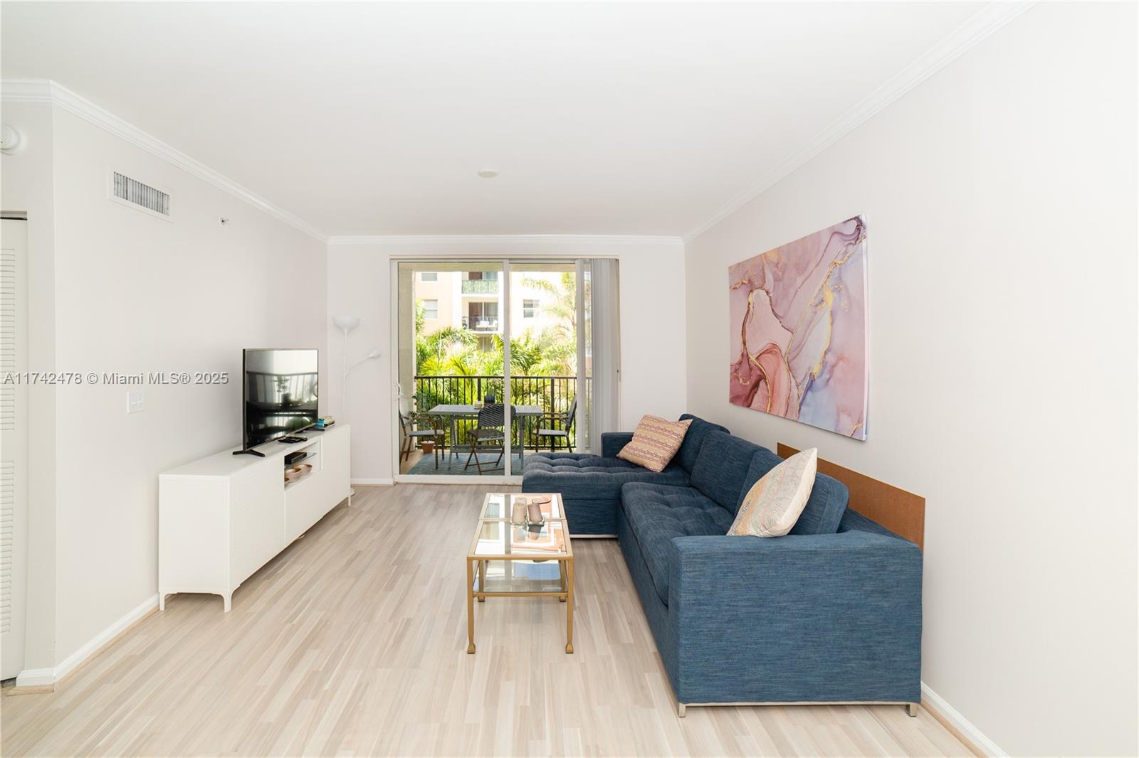 PORTO BELLAGIO CONDO - Residential