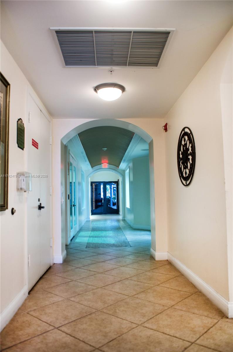 PORTO BELLAGIO CONDO - Residential