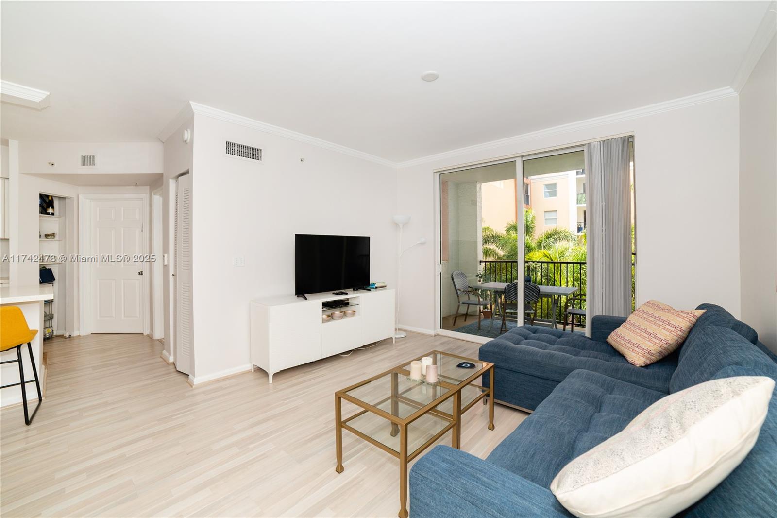 PORTO BELLAGIO CONDO - Residential