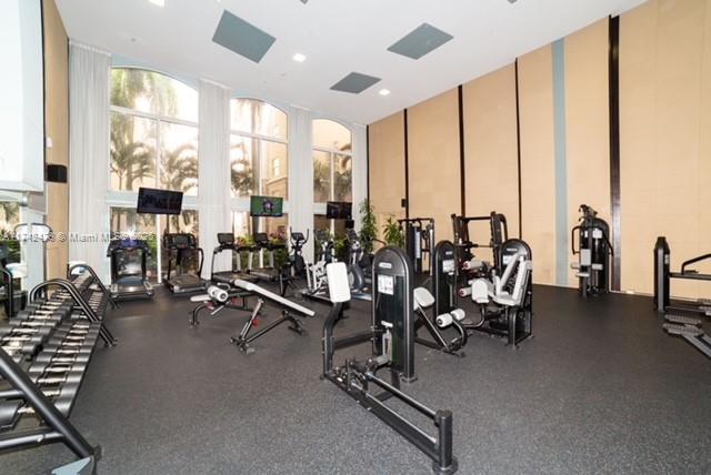 PORTO BELLAGIO CONDO - Residential