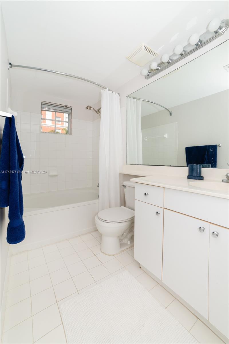 PORTO BELLAGIO CONDO - Residential