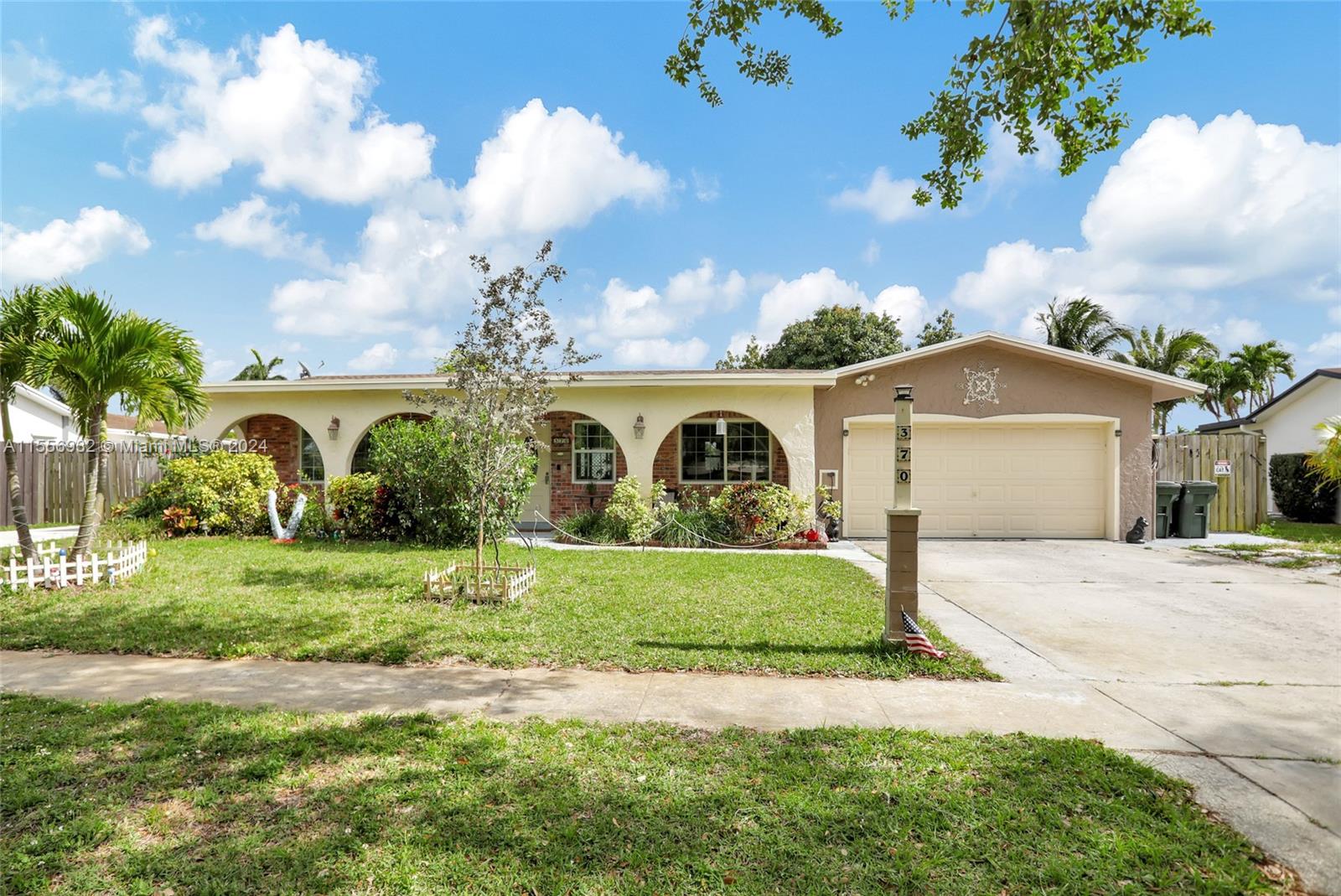 Photo 1 of 370 Nw 41 Ave Ave, Coconut Creek, Florida, $699,000, Web #: 11556932