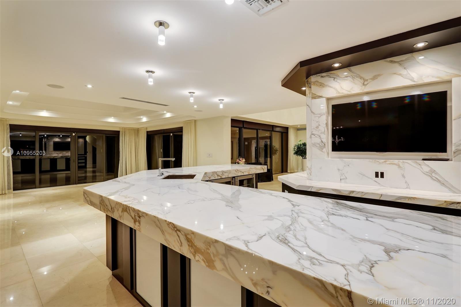 DORAL ESTATES - Residential