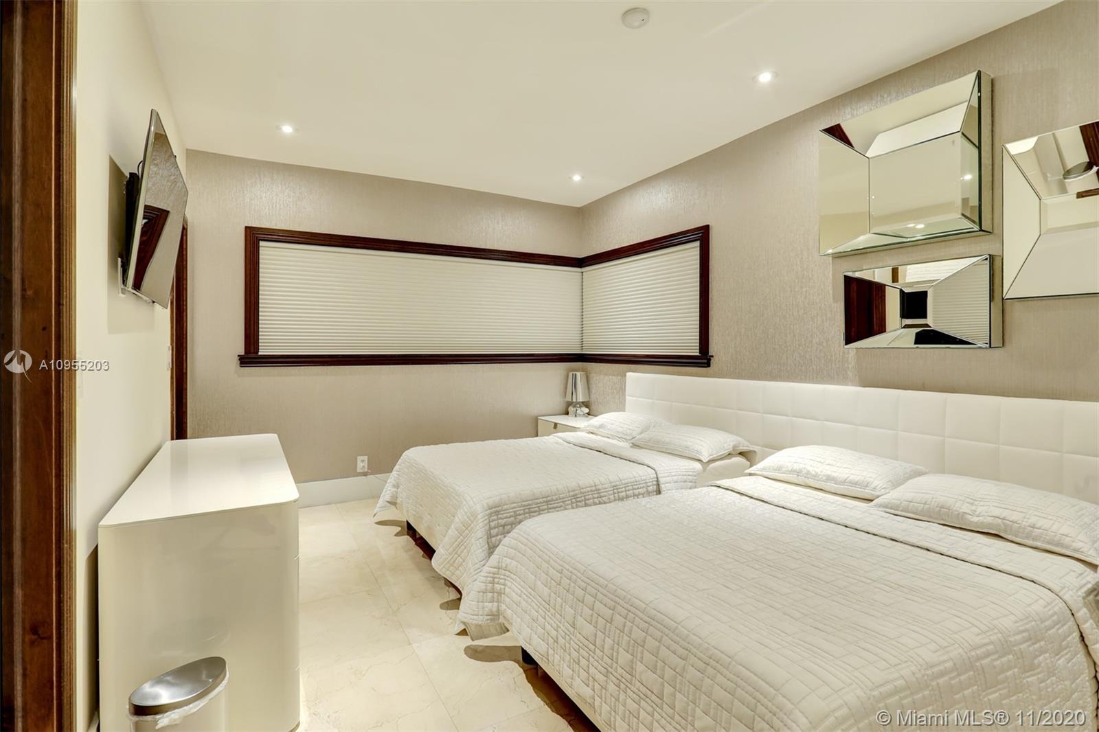 DORAL ESTATES - Residential