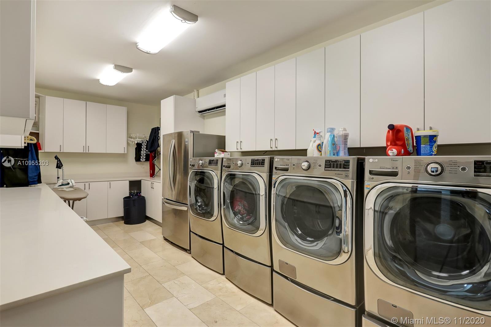 DORAL ESTATES - Residential