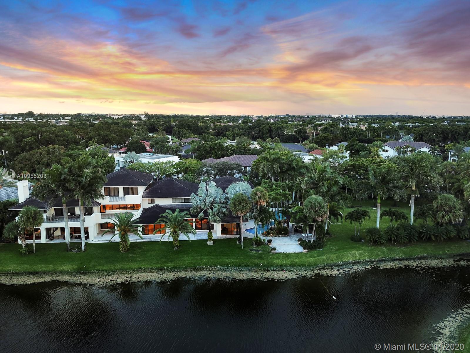 DORAL ESTATES - Residential