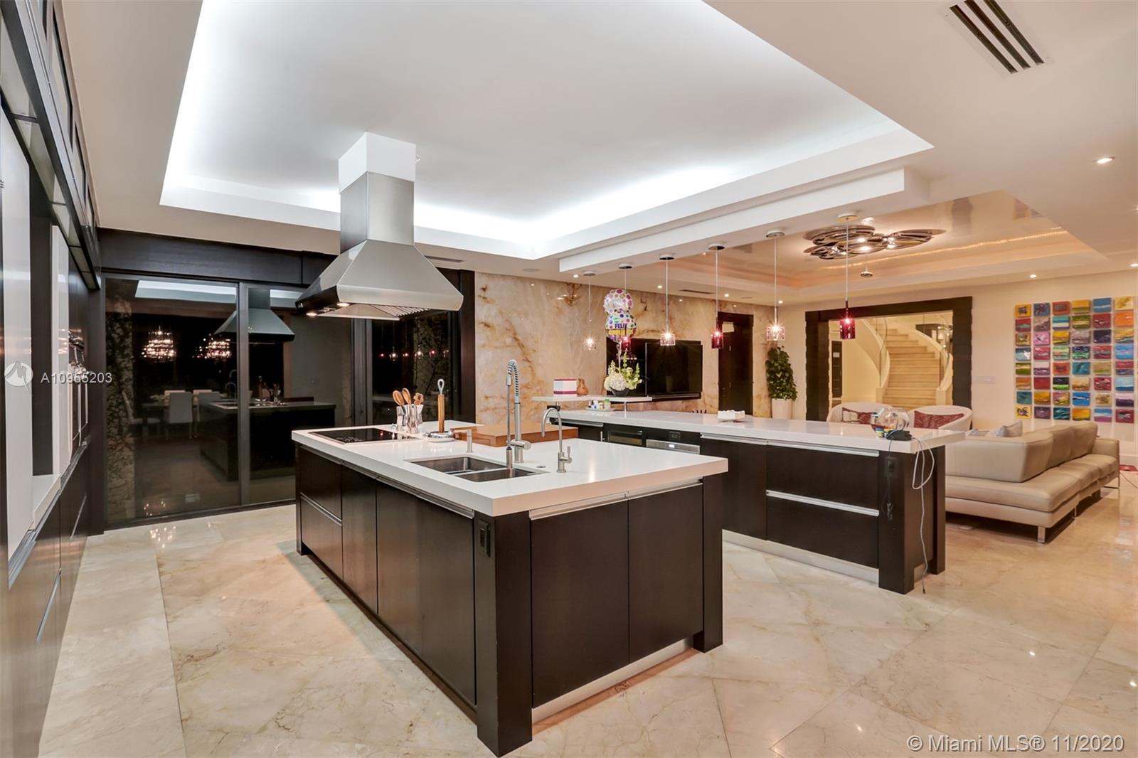 DORAL ESTATES - Residential