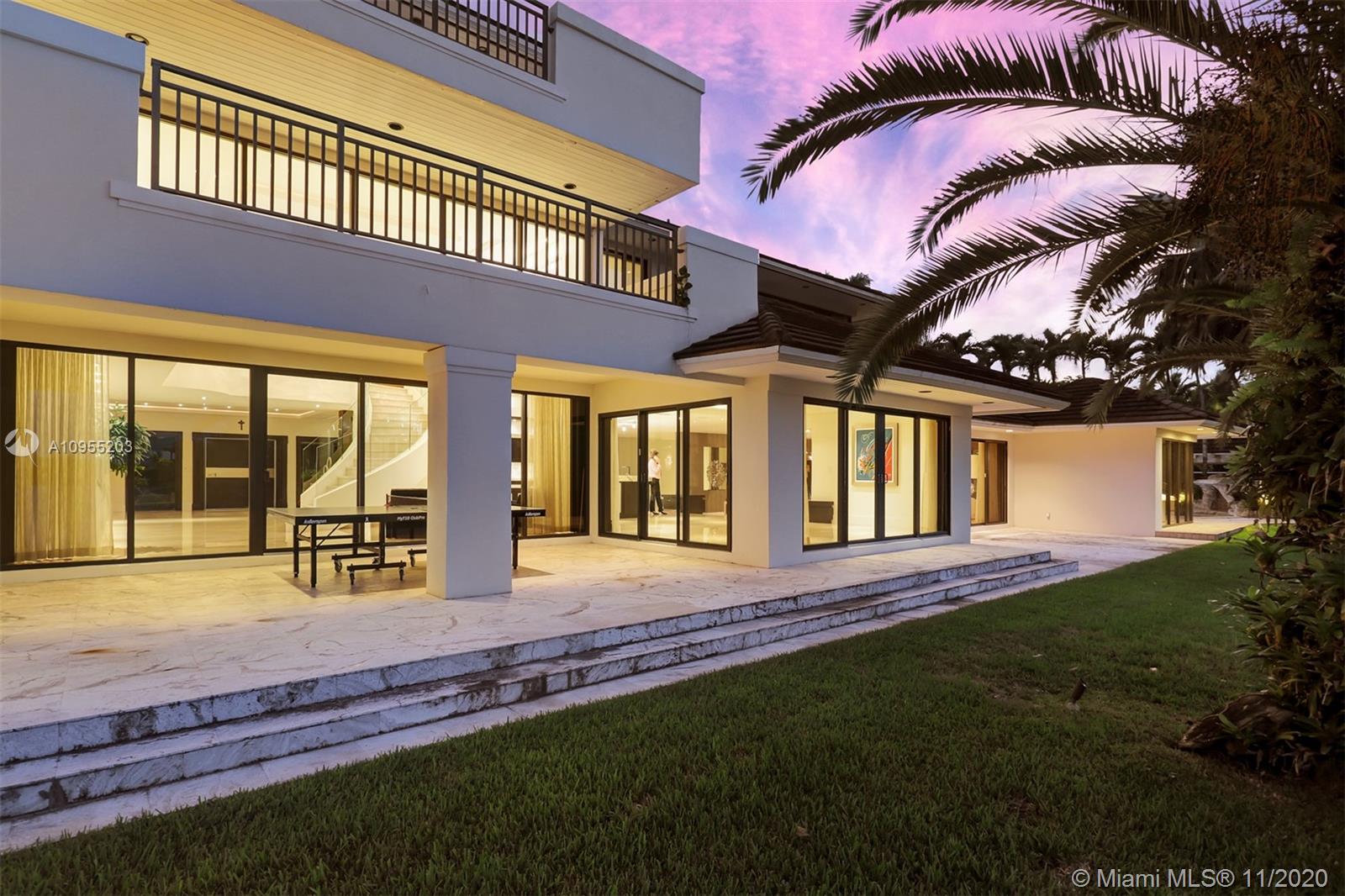 DORAL ESTATES - Residential
