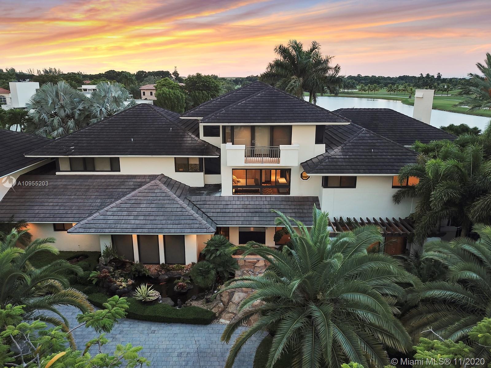 DORAL ESTATES - Residential