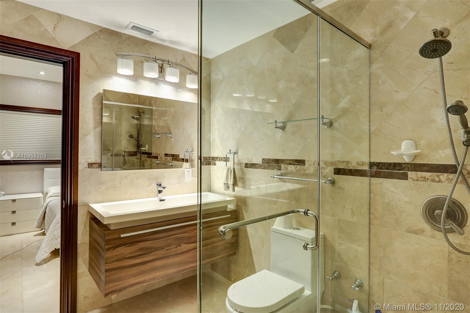 DORAL ESTATES - Residential