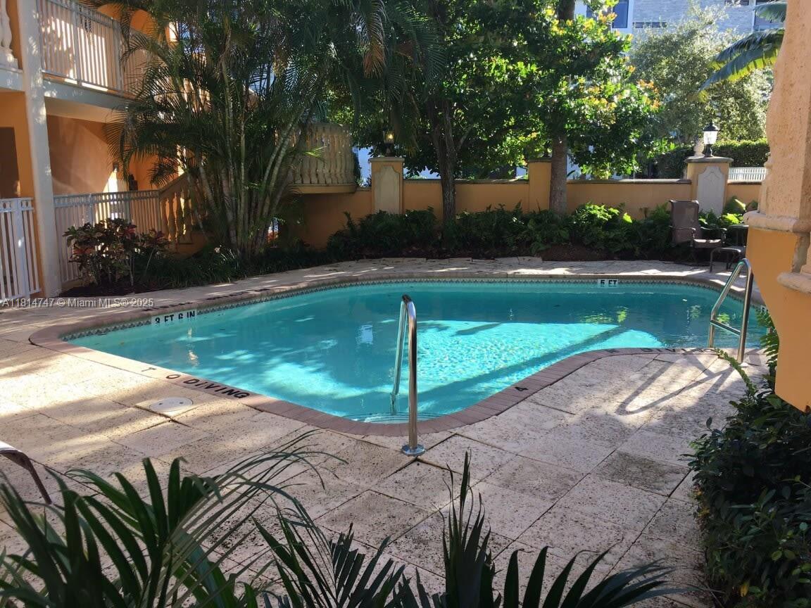 VISTA DEL SOL CONDO - Residential Lease