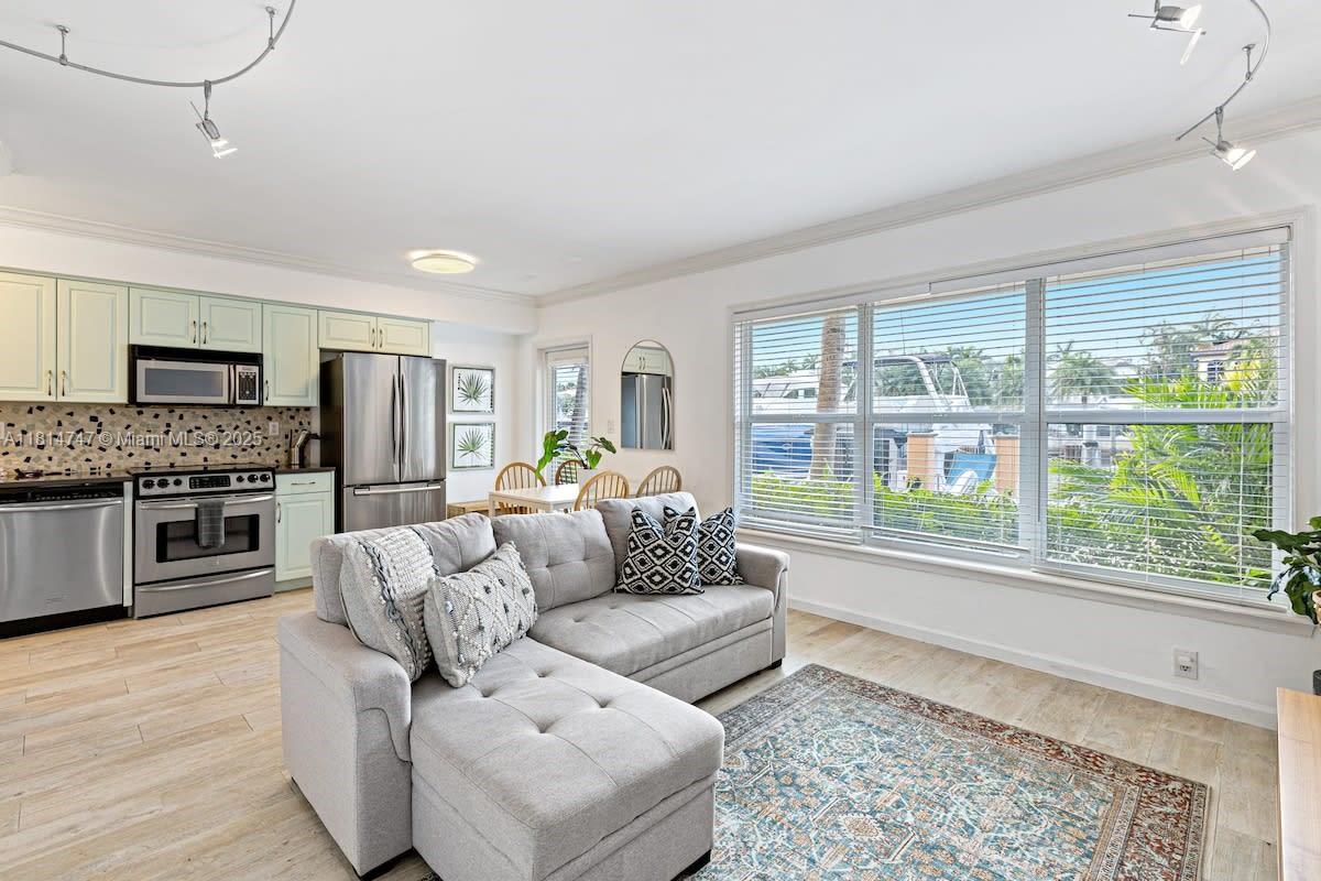 VISTA DEL SOL CONDO - Residential Lease