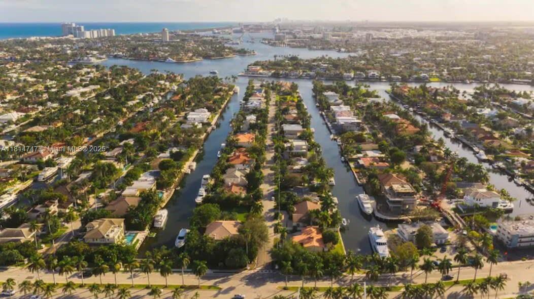 VISTA DEL SOL CONDO - Residential Lease