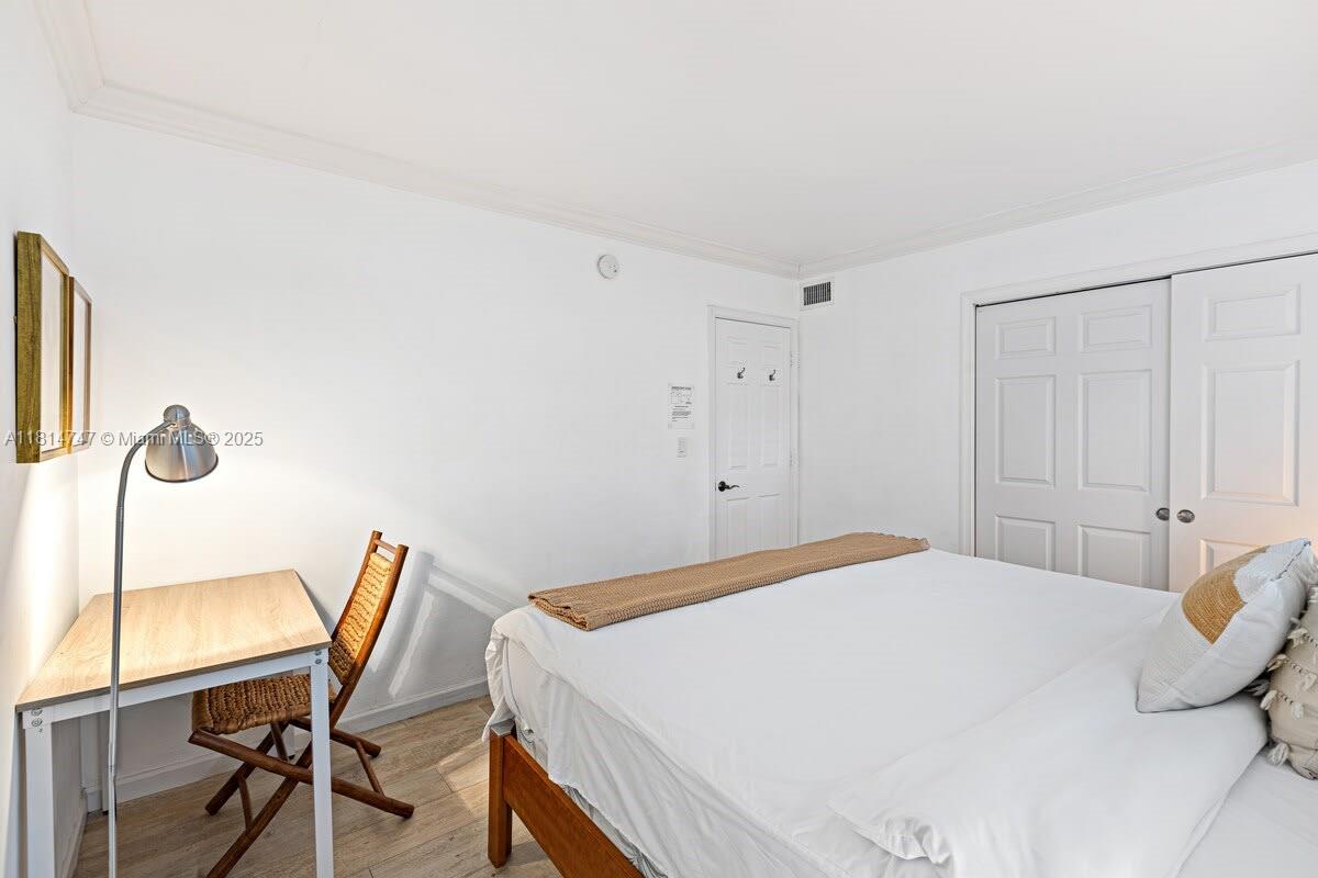 VISTA DEL SOL CONDO - Residential Lease