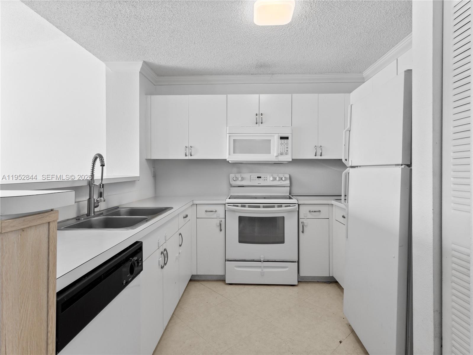 ENCLAVE AT DORAL CONDO NO - Residential