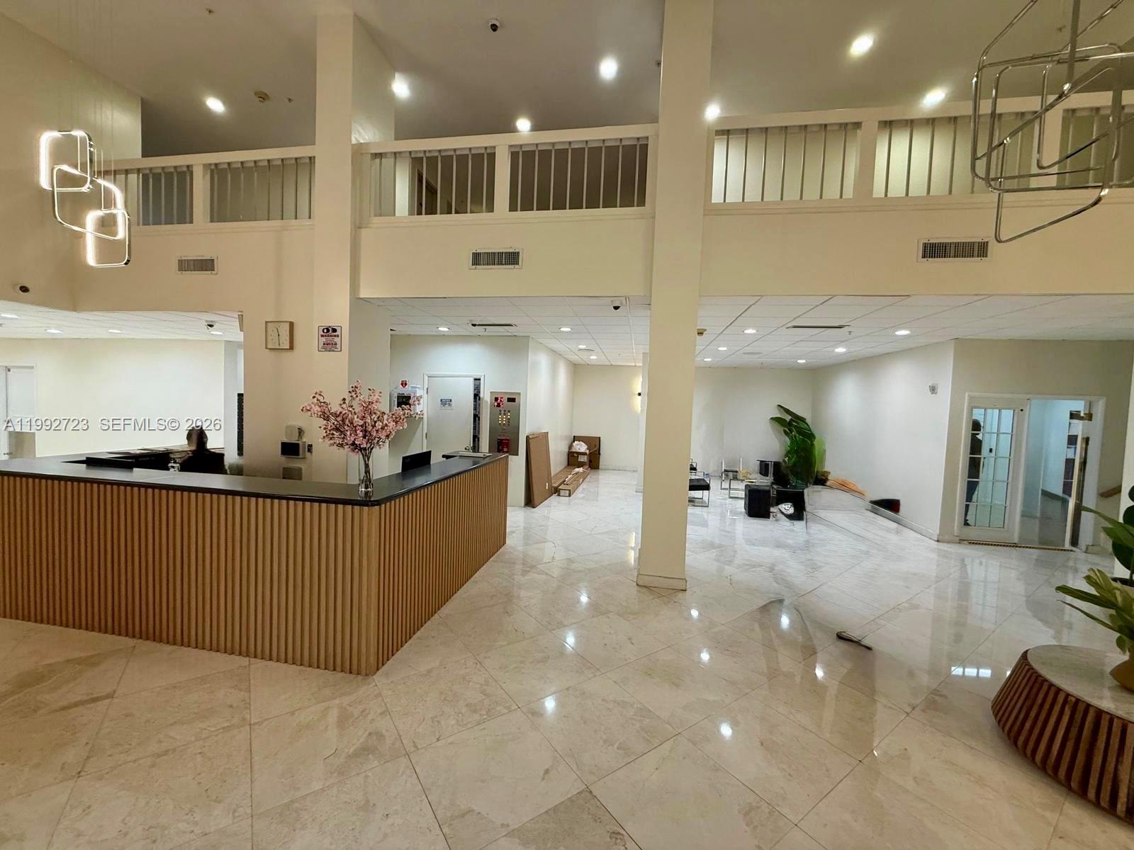 COMMODORE PLAZA CONDO - Residential