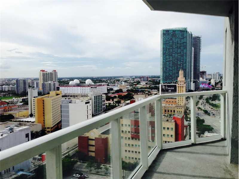 EVERGLADES ON THE BAY NOR - Residential Lease