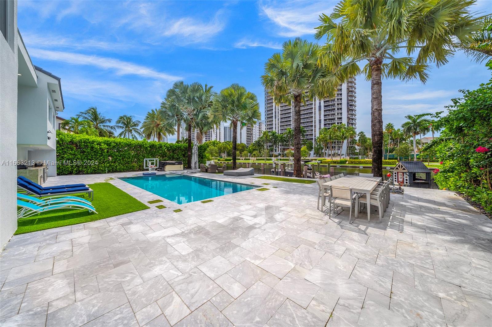 GOLDEN ISLES ESTATES - Residential