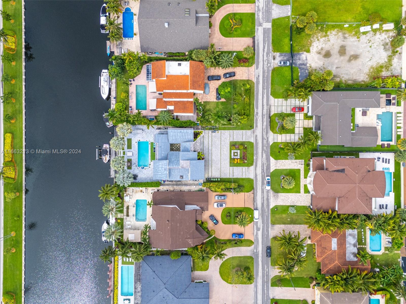 GOLDEN ISLES ESTATES - Residential