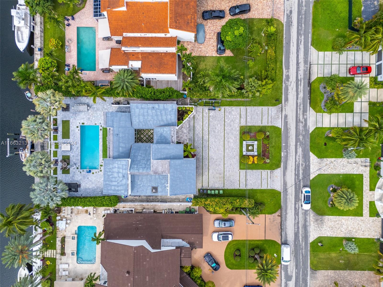 GOLDEN ISLES ESTATES - Residential
