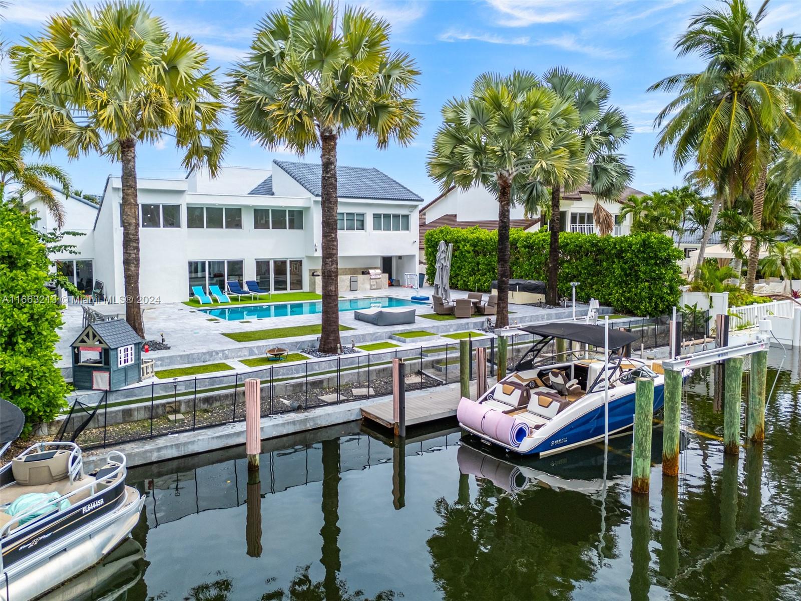 GOLDEN ISLES ESTATES - Residential