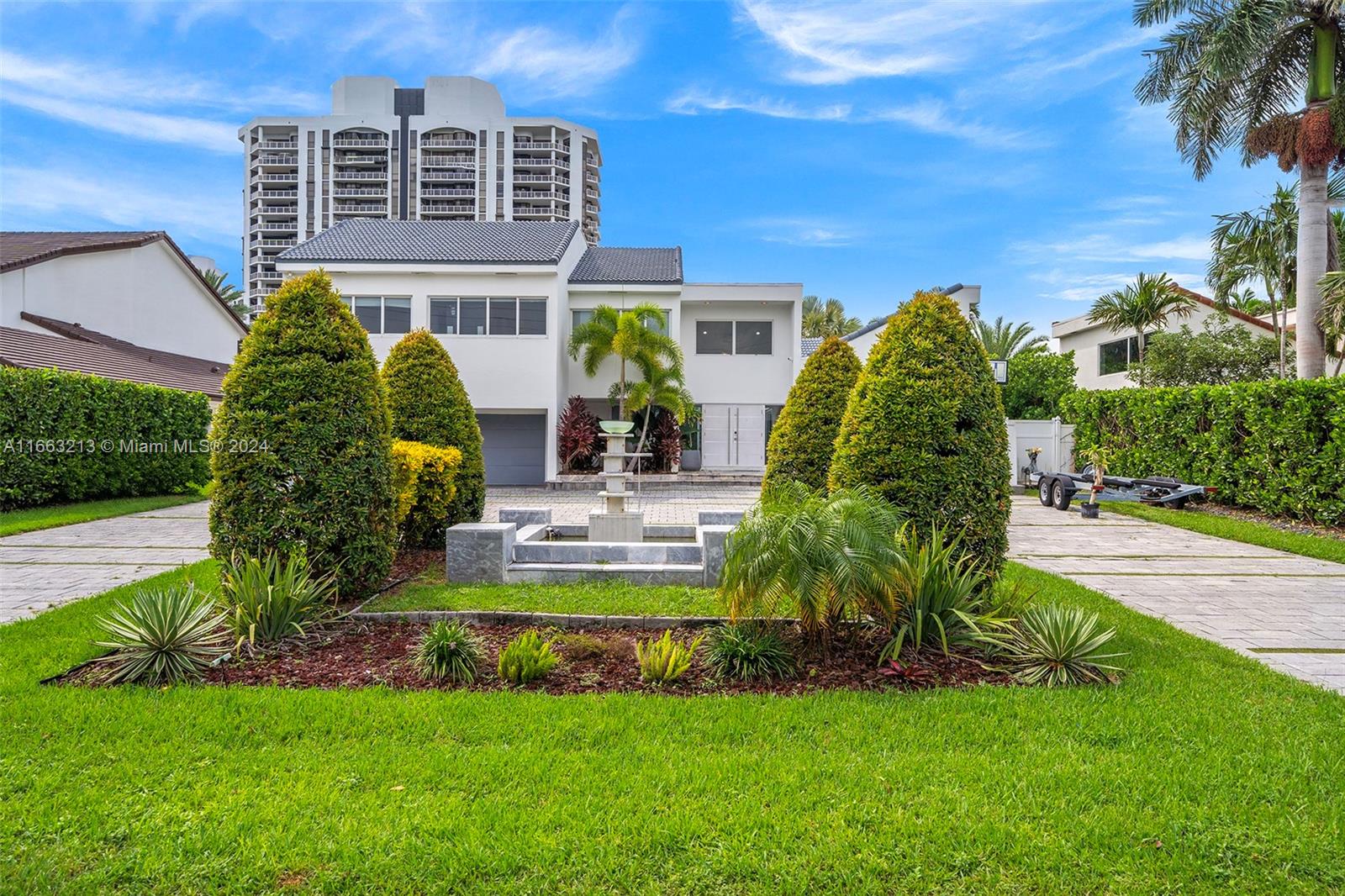 GOLDEN ISLES ESTATES - Residential